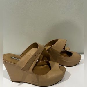BCBGeneration Heels Beige